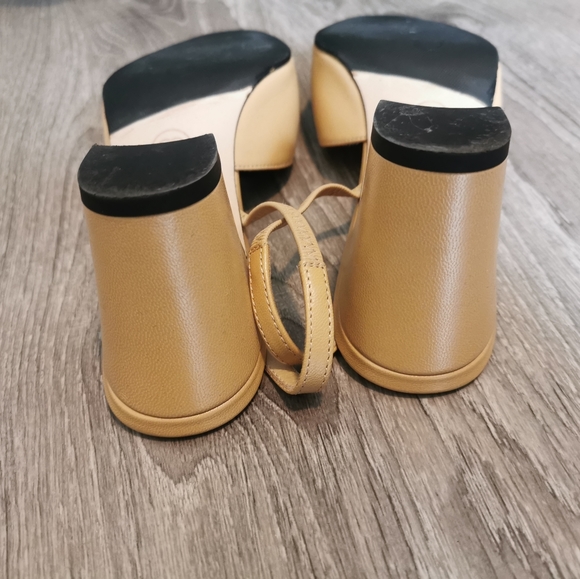 Chanel Slingback Pumps Beige/Black - Picture 4 of 9